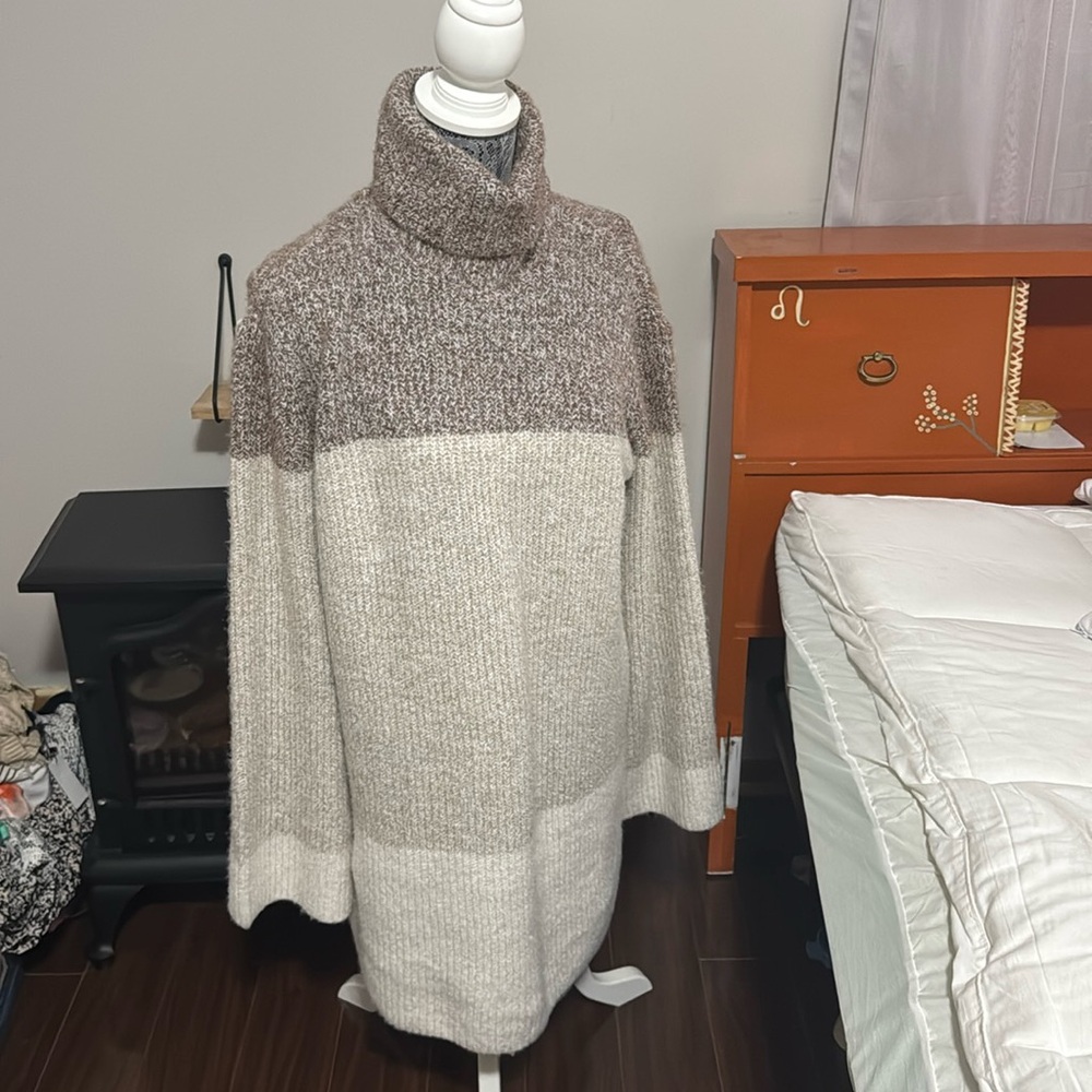 Steve Madden turtleneck sweater dress, medium, shades of brown